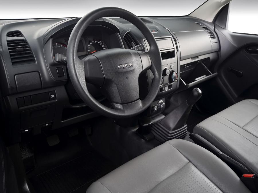  Isuzu D-Max Single Cab 2012 года  (фото 2 из 13)